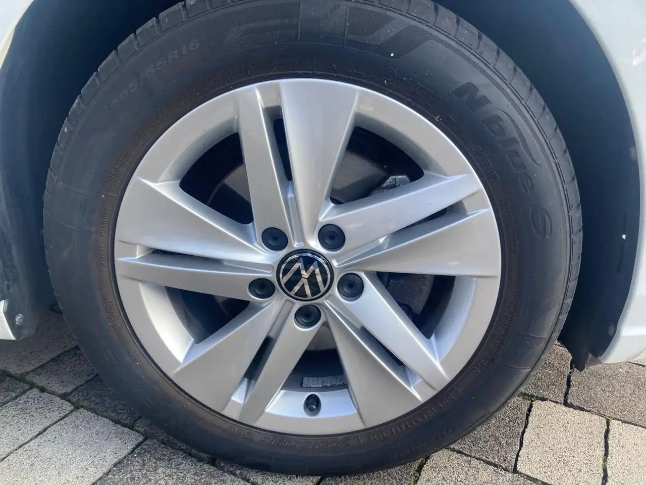 Volkswagen Golf 1.5 TGI DSG Life 14