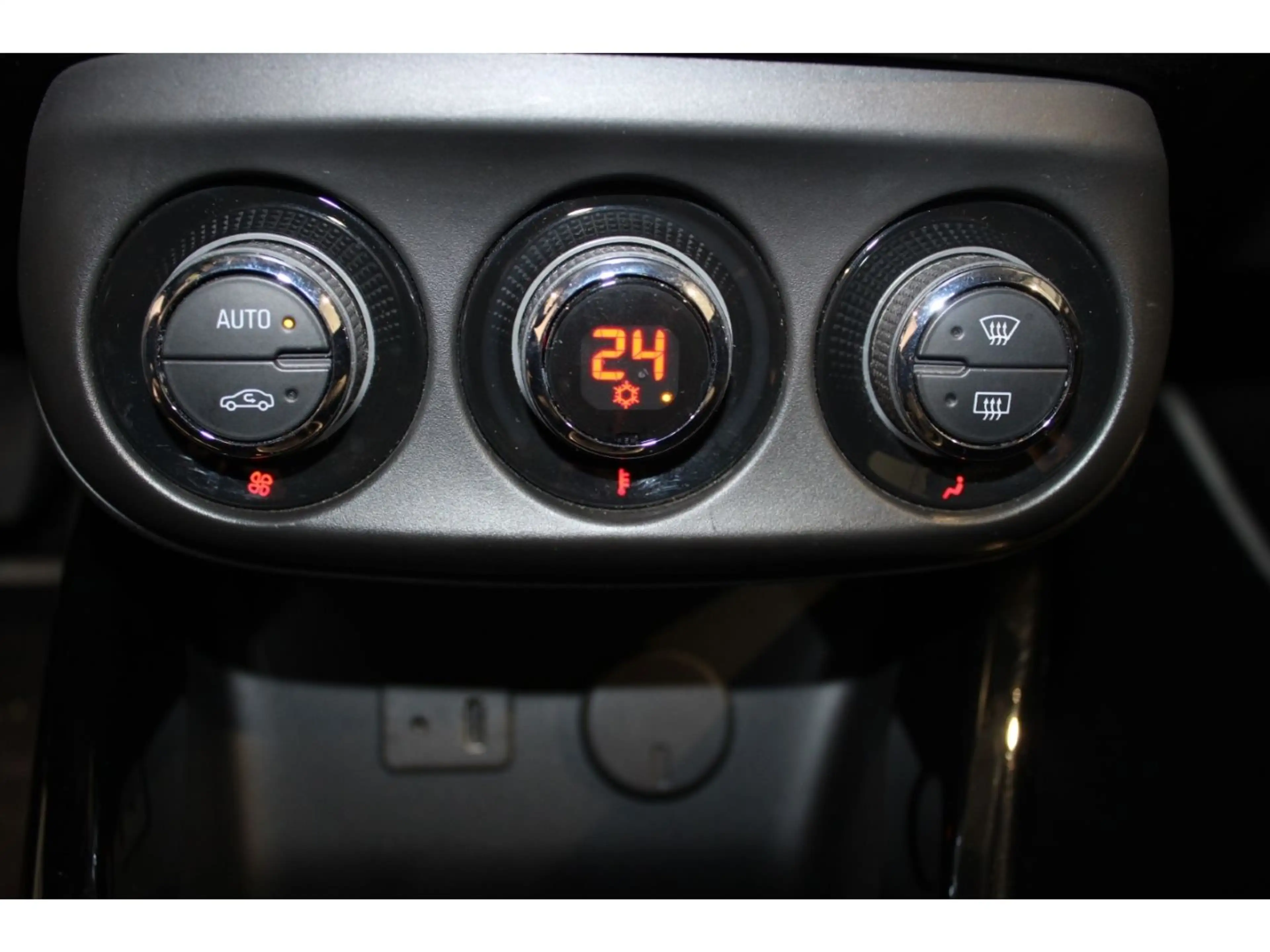 Opel Adam Slam ecoFlex Sportpaket Klimaautom Temp Ber — photo 8