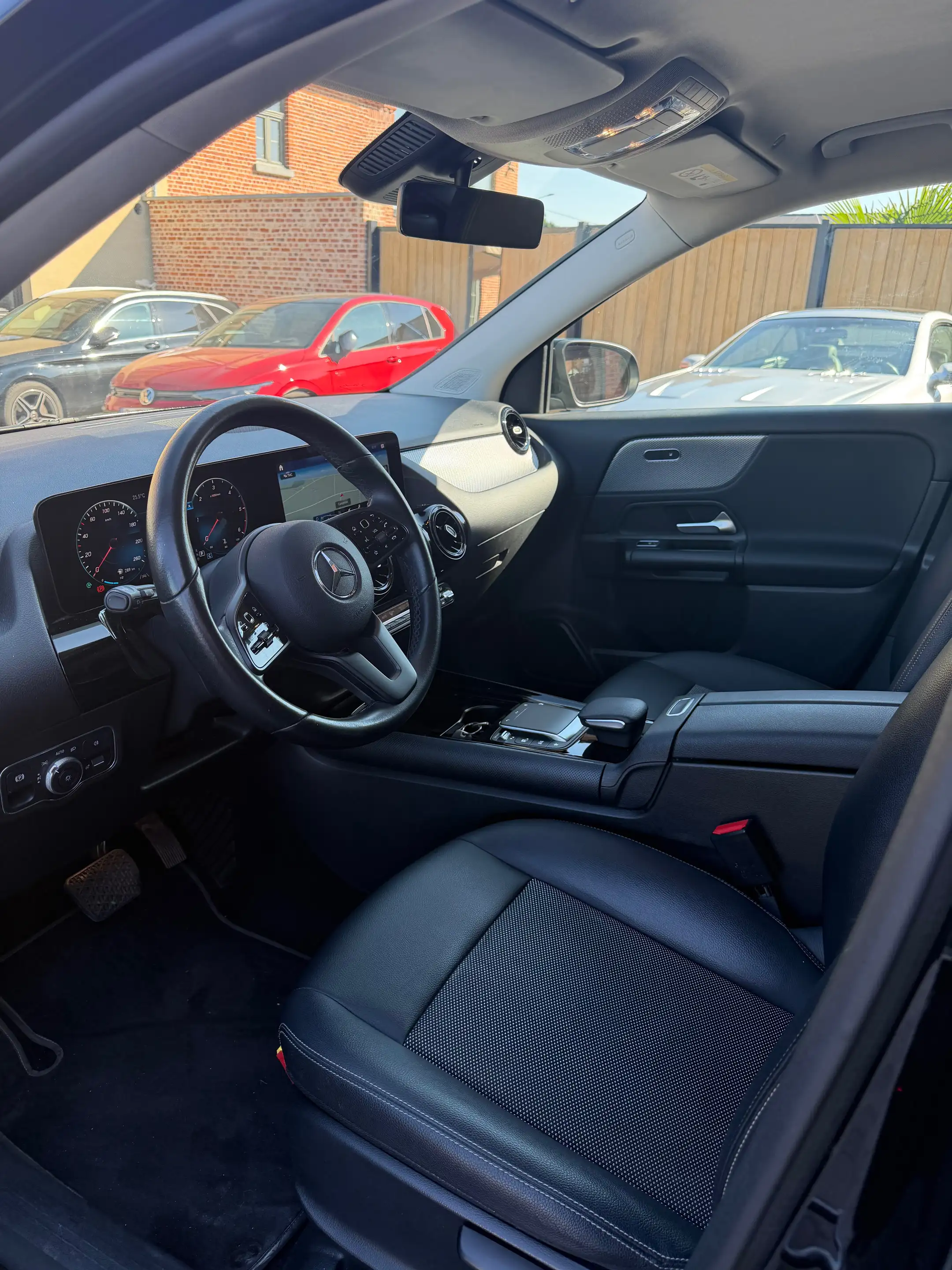 Mercedes-Benz GLA 180 GLA 180 d Business Solution — photo 7