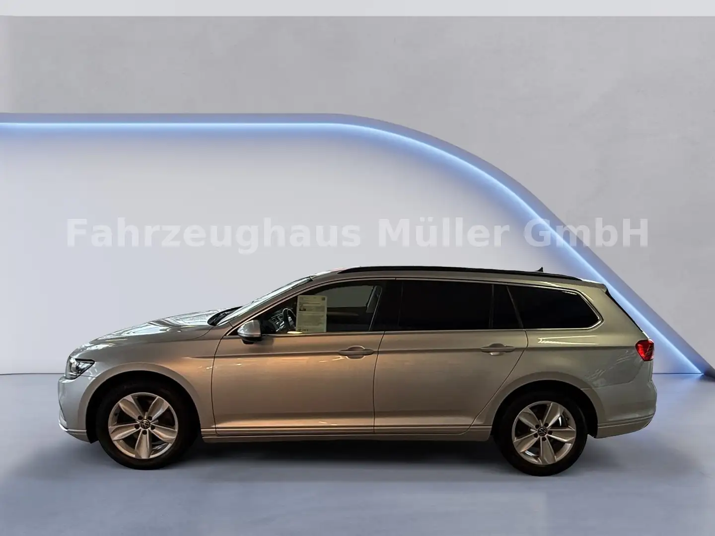 Volkswagen Passat Variant Business 4Motion Silber - 2
