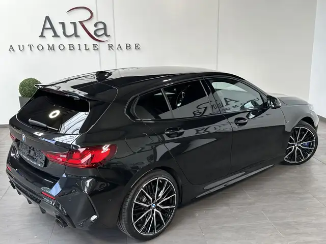 BMW 1 Series view 5