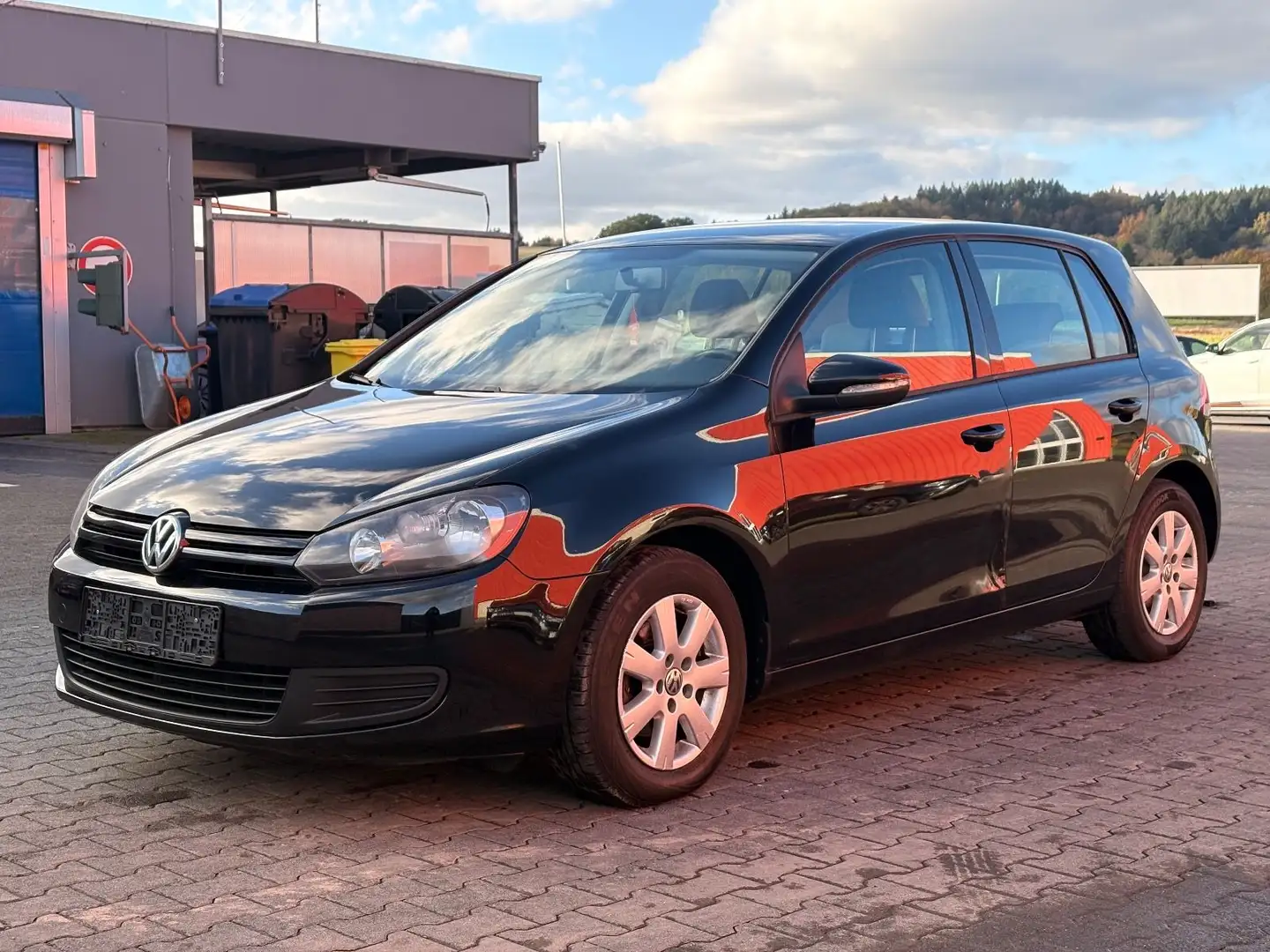 Volkswagen Golf VI Trendline 1.4 ZH NEU 1Hand TÜV NEU Noir - 1