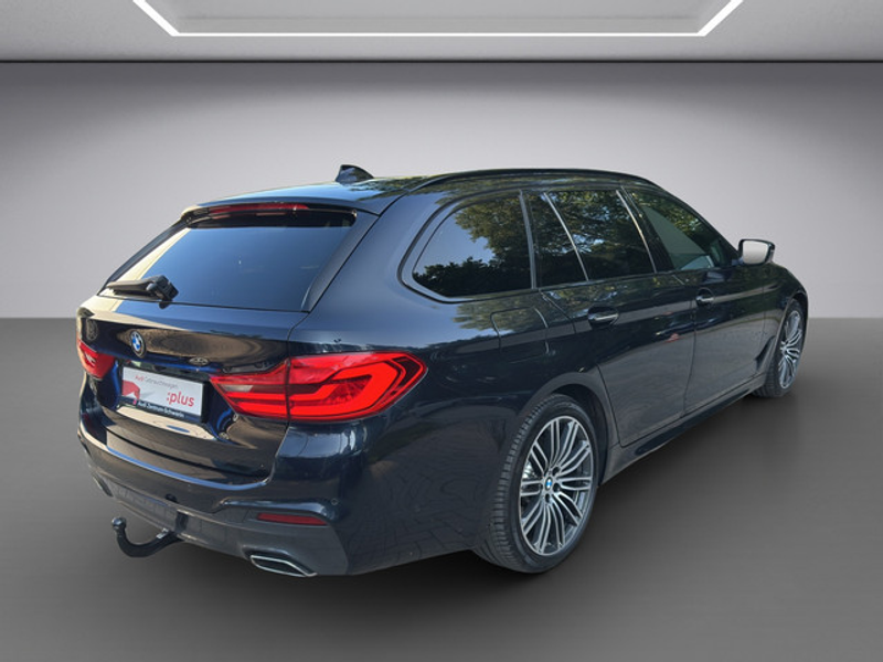 BMW 540 i xDrive M-Sport — photo 6