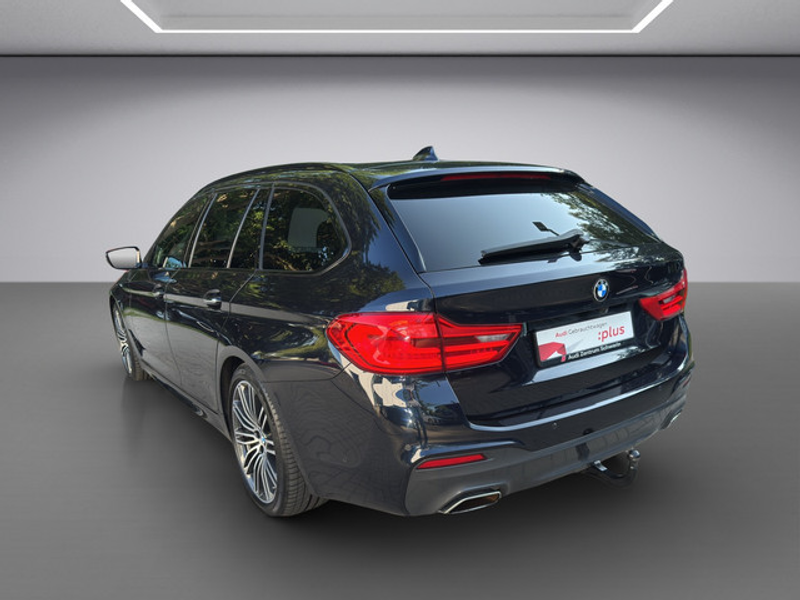 BMW 540 i xDrive M-Sport — photo 4
