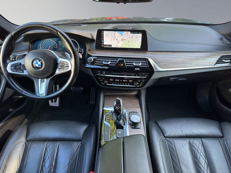 BMW 540 i xDrive M-Sport — photo 15