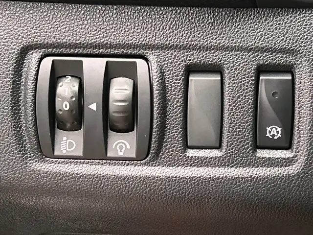 Renault Clio view 16