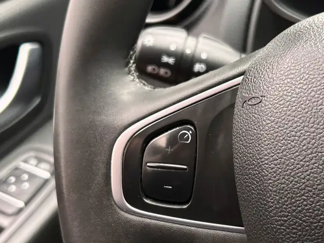 Renault Clio view 26