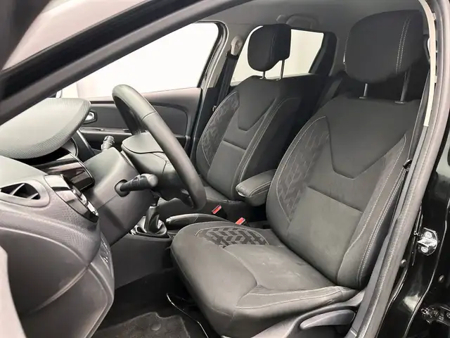 Renault Clio view 28