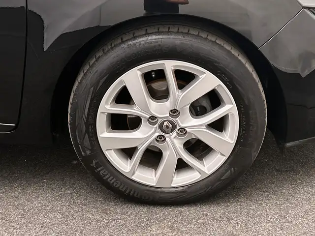 Renault Clio view 24