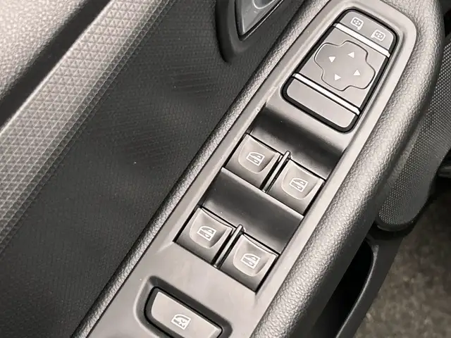 Renault Clio view 11