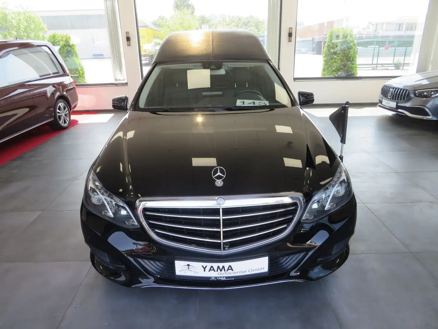 Mercedes-Benz E 300 Bluehybrid Bestattungswagen / Leichenwagen Чорний - 2