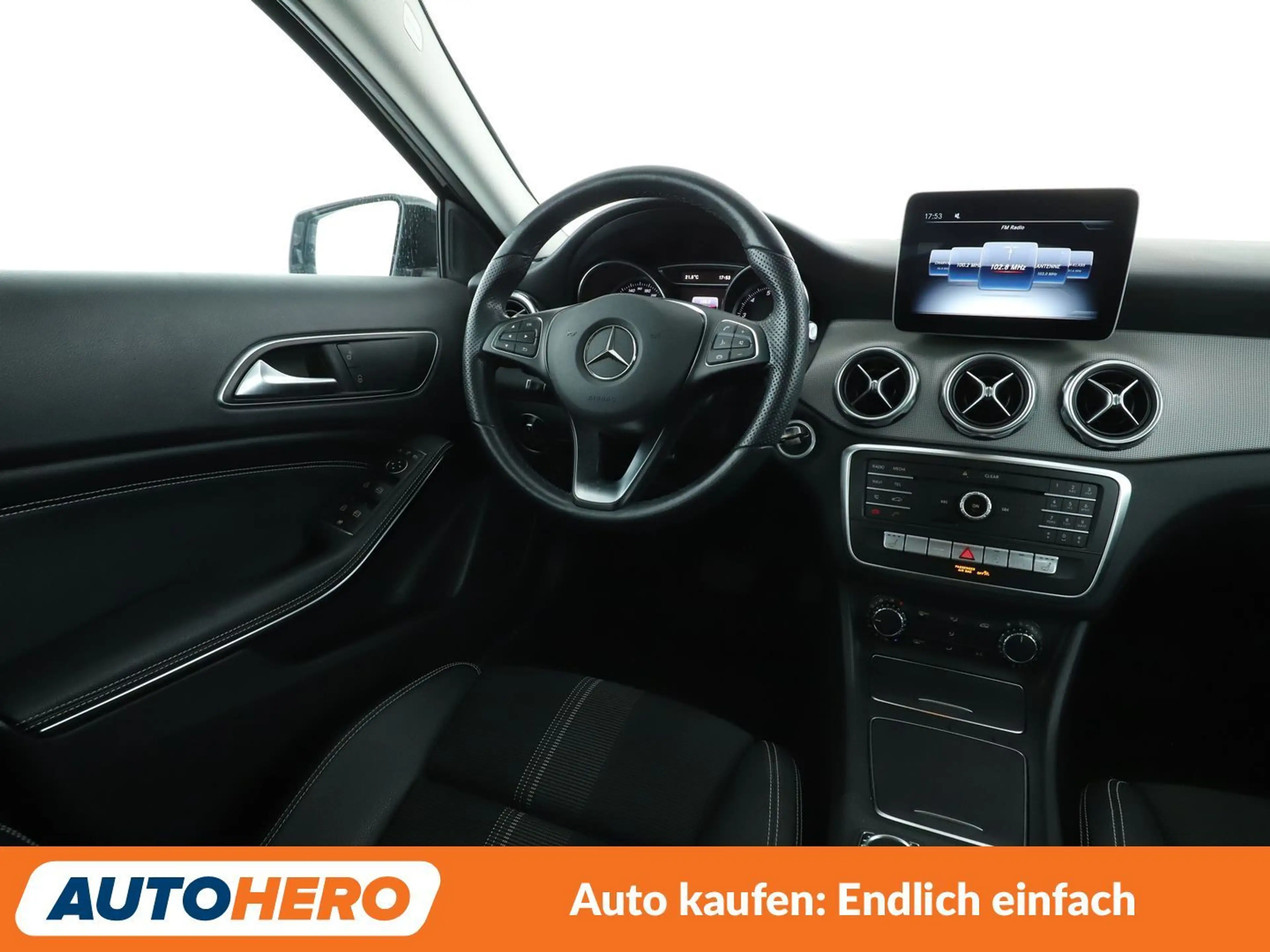 Mercedes-Benz GLA 250 GLA 250 Urban — photo 13