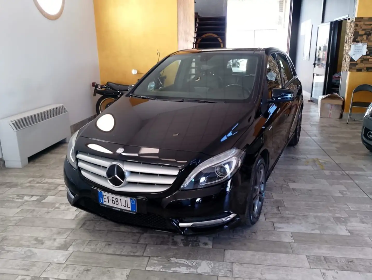 Mercedes-Benz B 180 CDI Premium + TETTO - -OTTIME CONDIZIONI Nero - 2