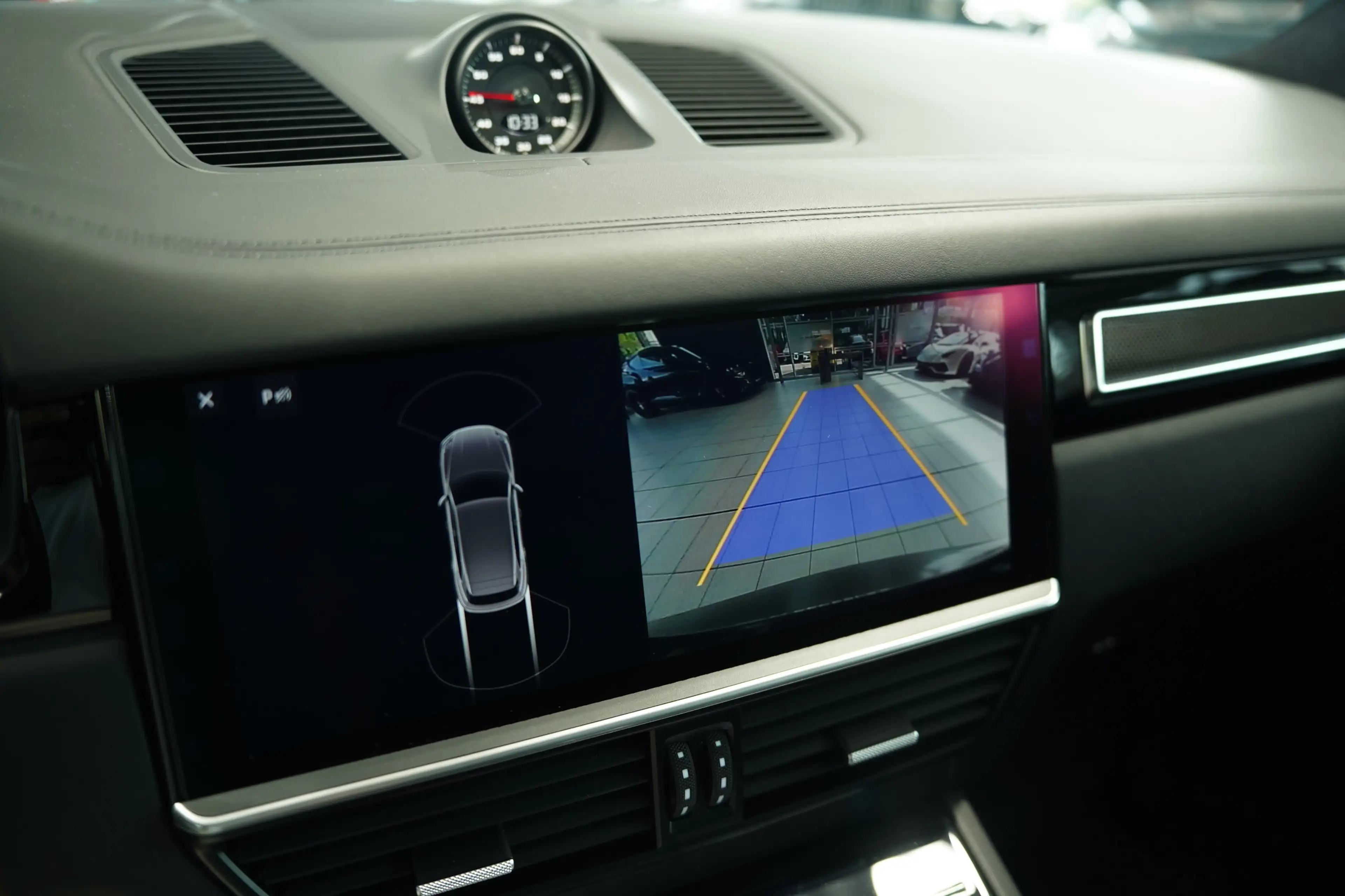 Porsche Cayenne Turbo *Chrono *Pano *Matrix *APPROVED — photo 14