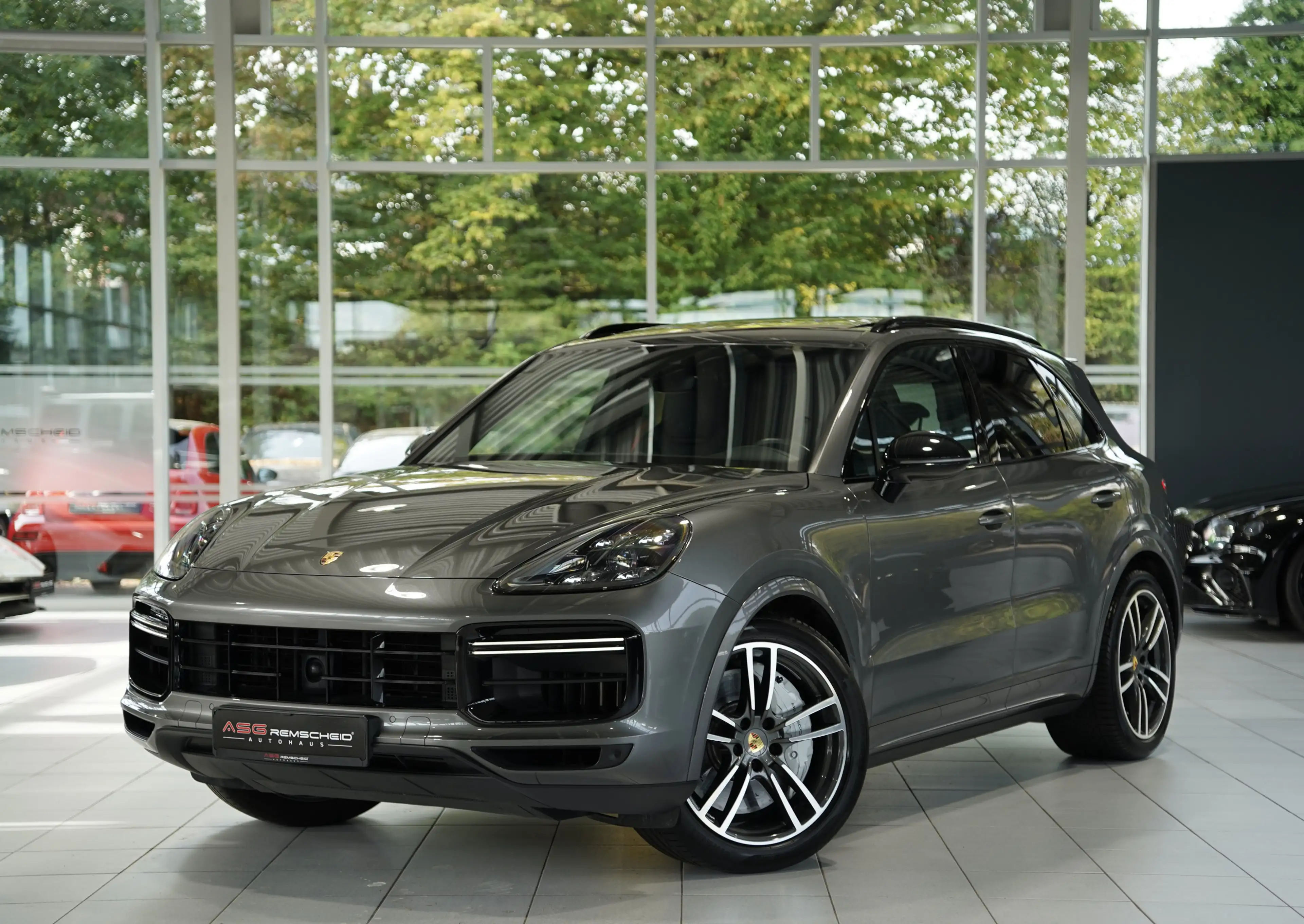 Porsche Cayenne Turbo *Chrono *Pano *Matrix *APPROVED