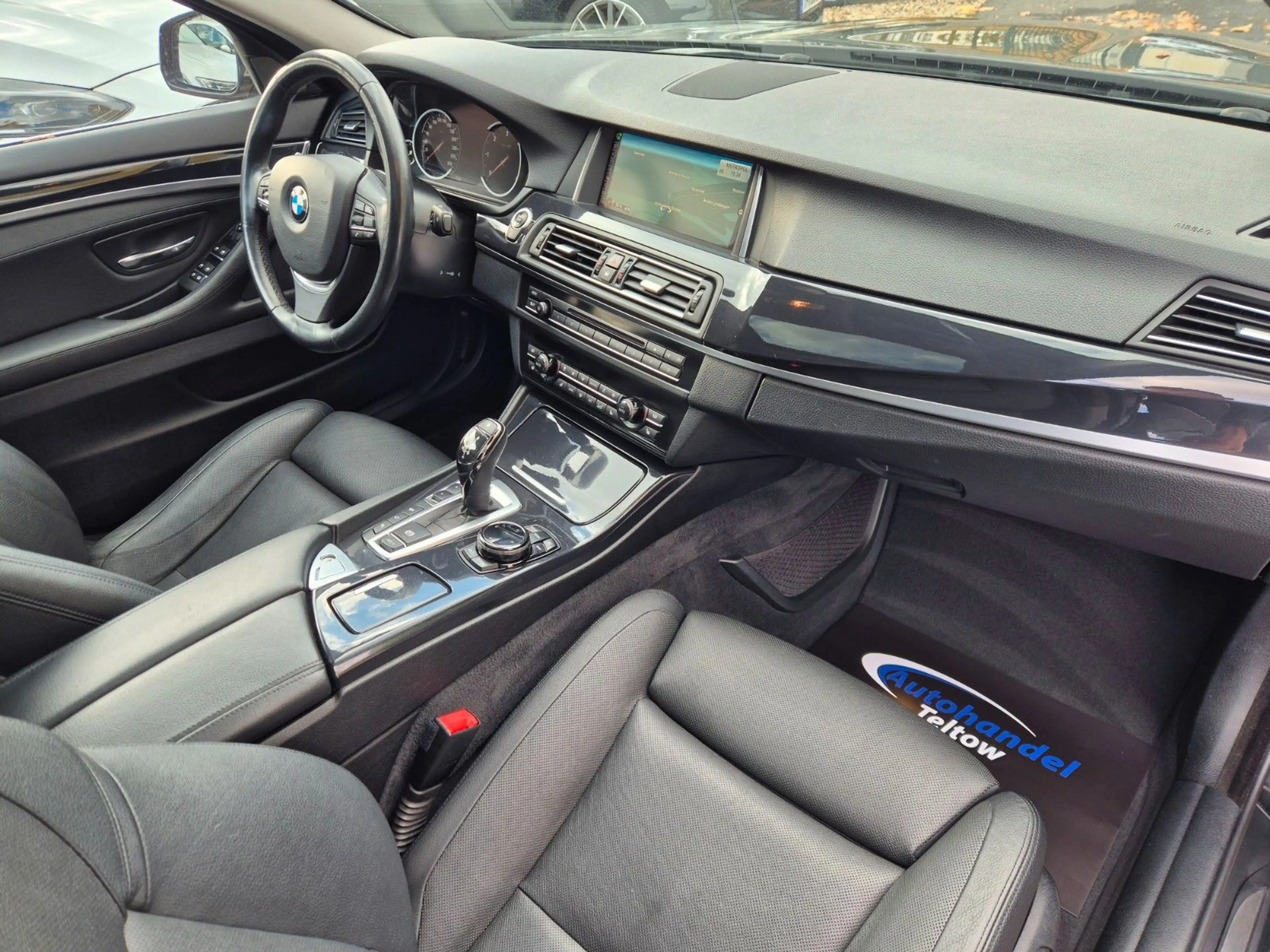 BMW 530 d xDrive *Vollausstattung — photo 9