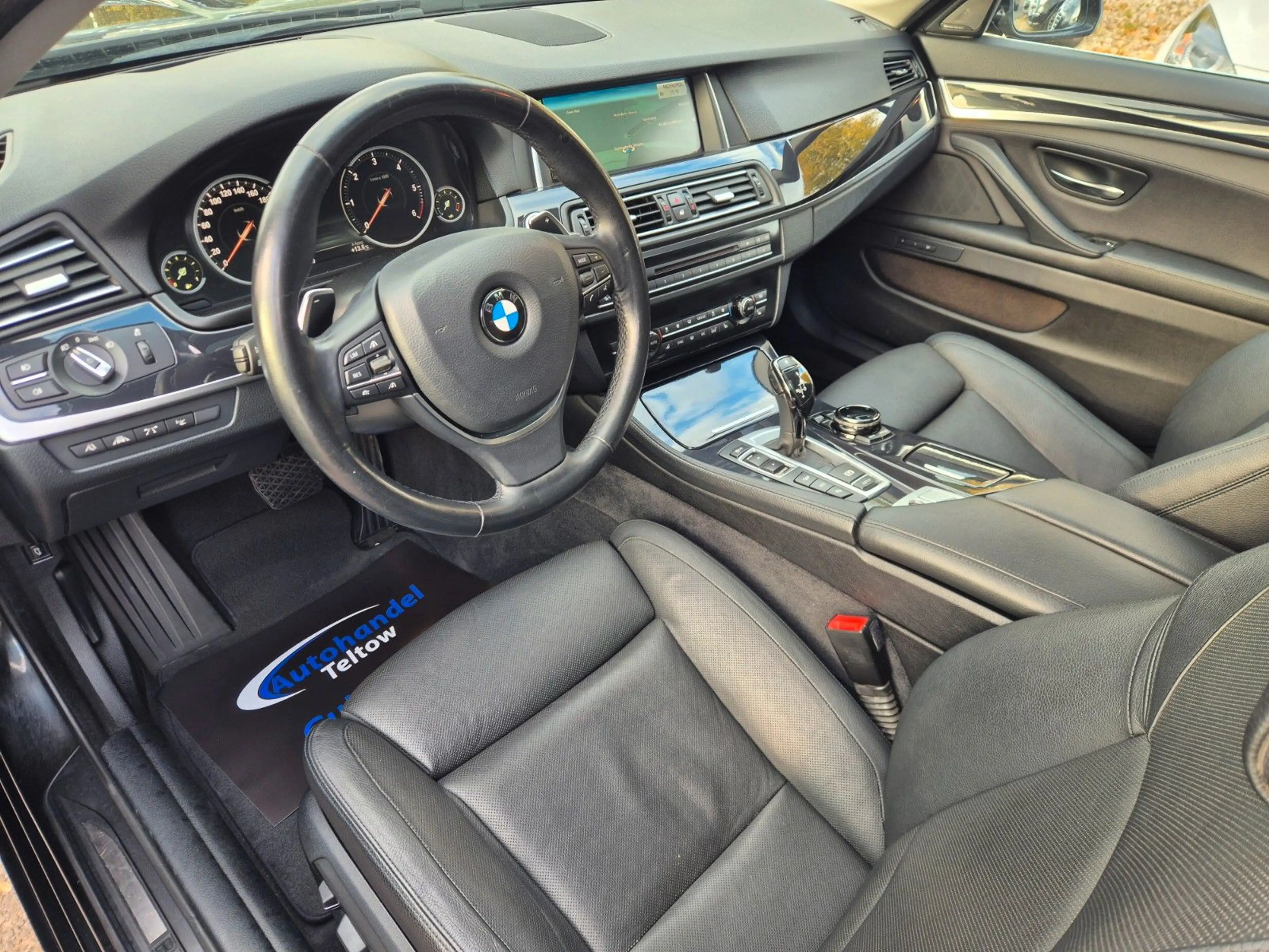 BMW 530 d xDrive *Vollausstattung — photo 7