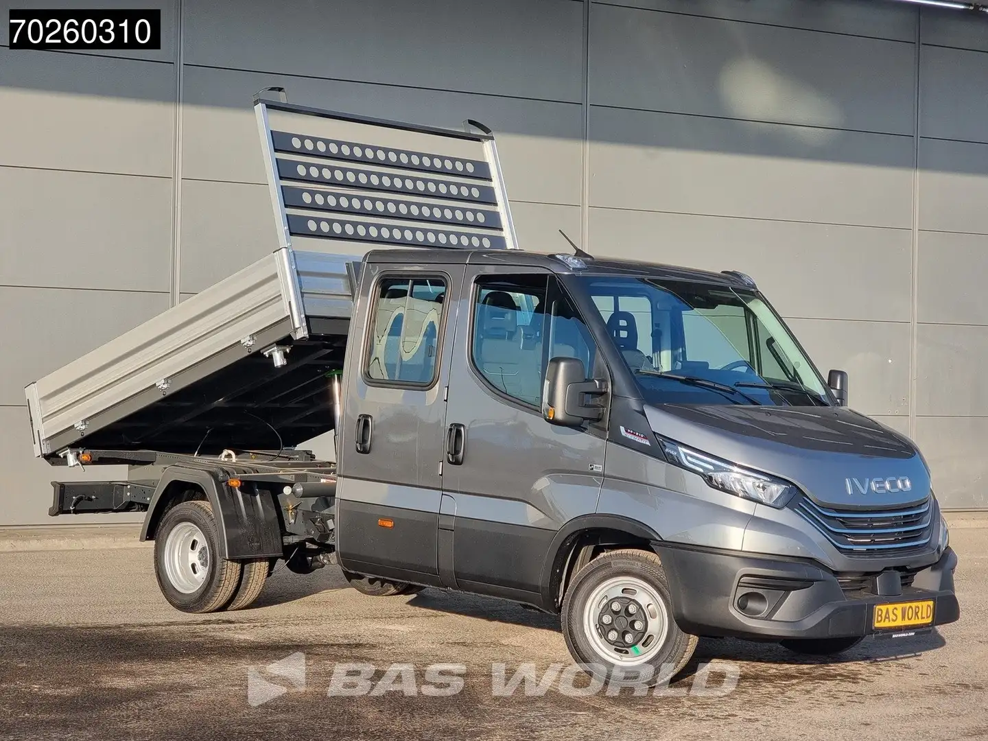 Iveco Daily 35C21 3 zijdige Kipper Dubbel Cabine 210PK 3.0L Du Grijs - 2