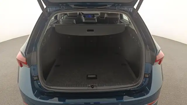Skoda Octavia view 7
