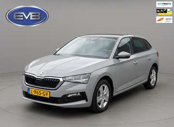 1.0 TSI 110 pk Ambition, glazen panoramadak, cruis