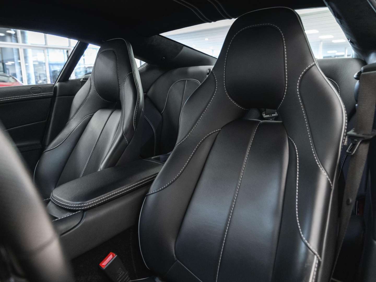 Aston Martin Vanquish Coupé Carbon White Edition -  - Joinsteer - #4