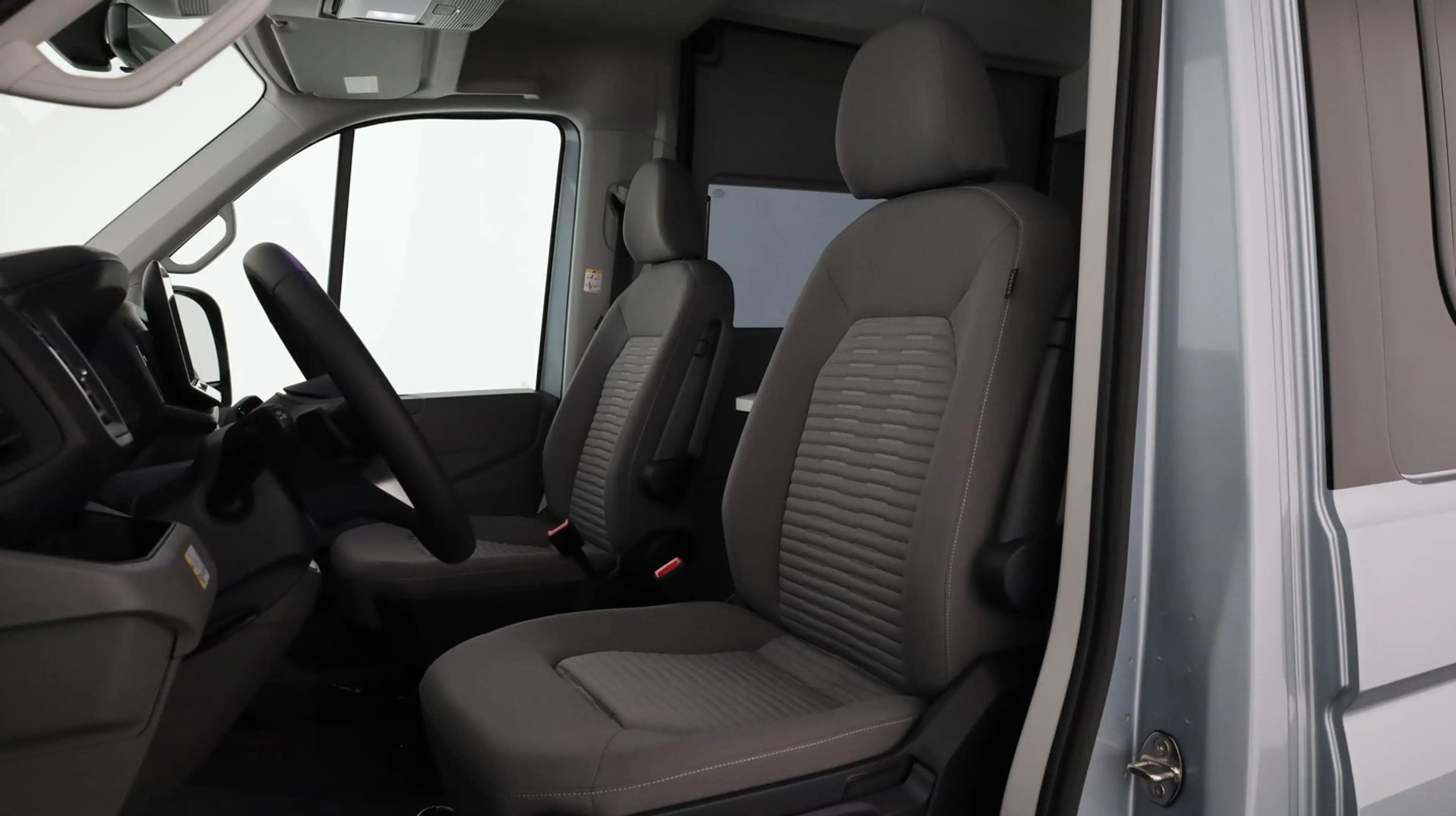 Volkswagen Grand California VW Crafter Grand T6 California 600 TDI 3,5to — photo 9