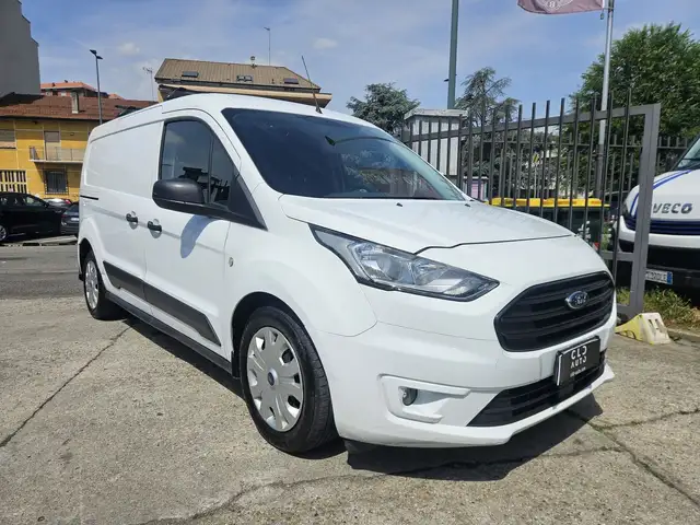 Ford Transit Connect view 3