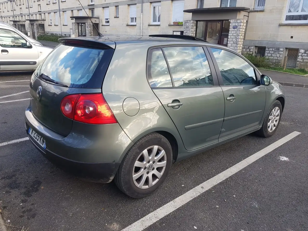 Volkswagen Golf Standard Model — photo 2