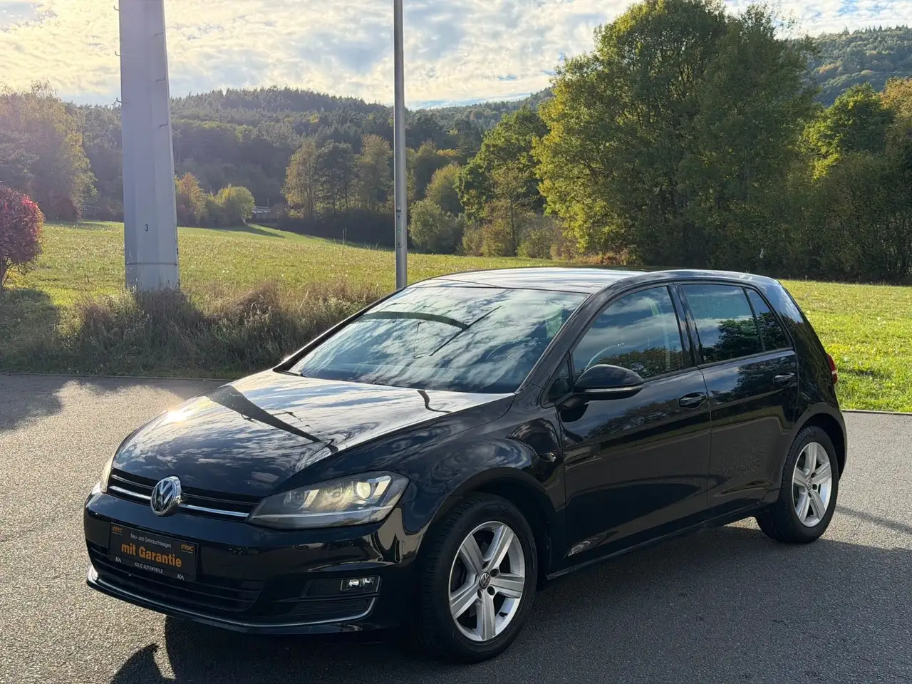Volkswagen Golf 1.4 VII Lim. Highline Xenon — photo 1 of 17