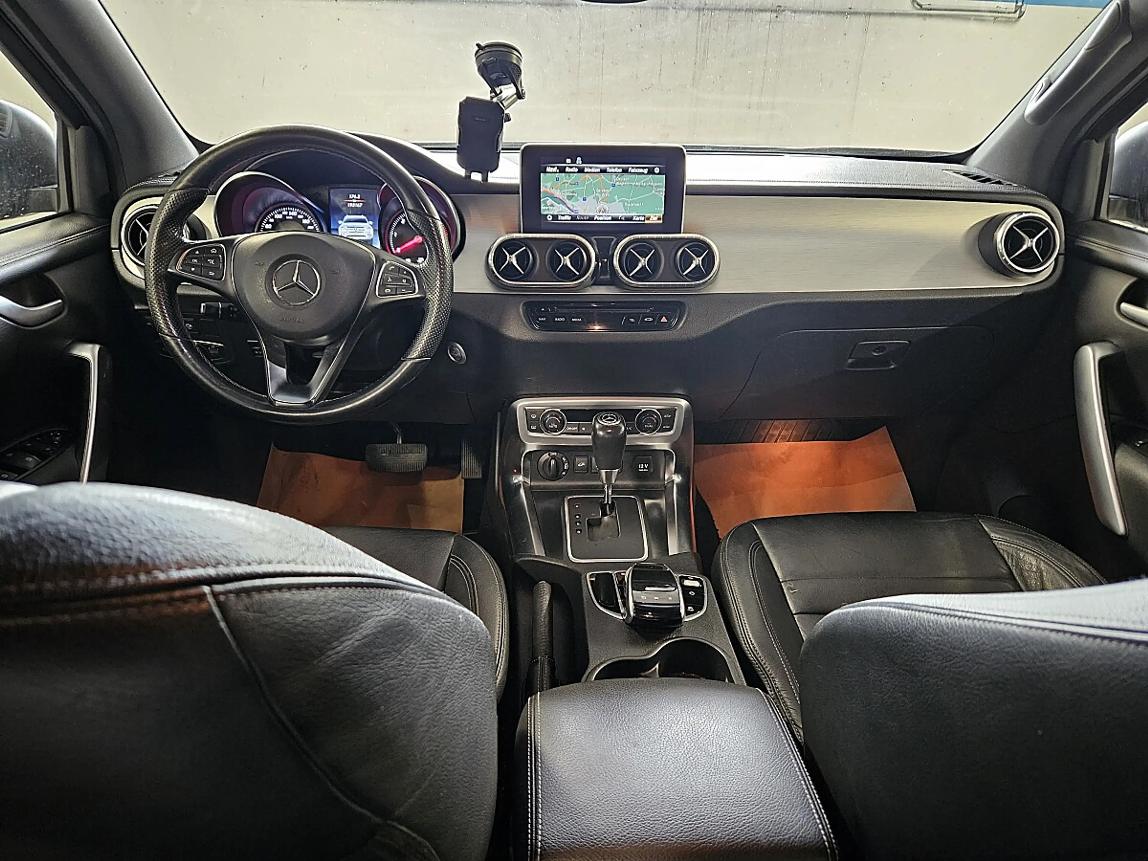Mercedes-Benz X 250 d 4Matic Power — photo 9