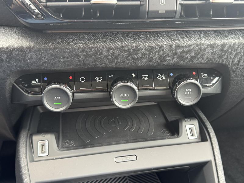 Citroen C4 1.2 Hybrid 145pk Max | Zeer compleet! | Rijklaar g — photo 19