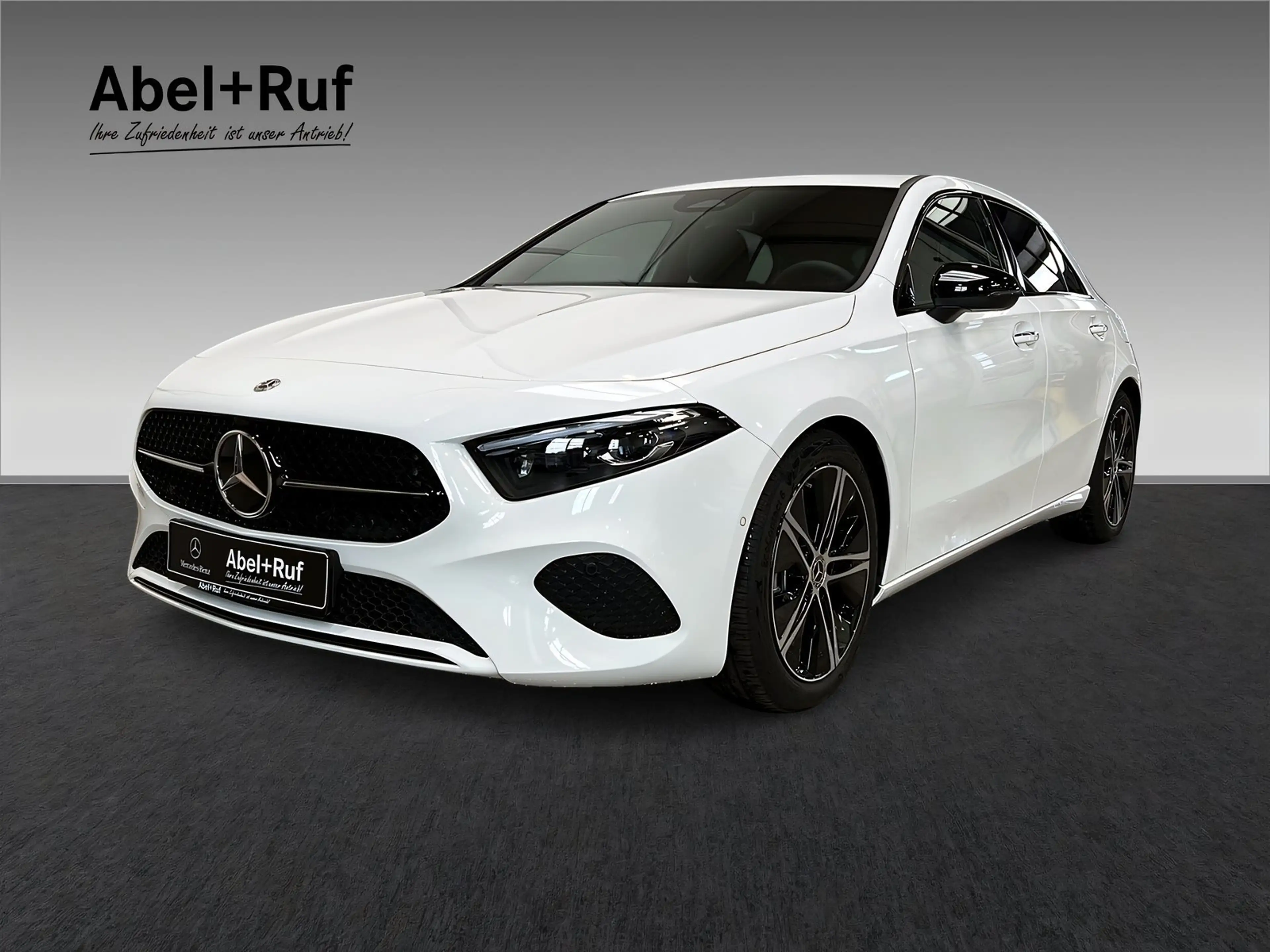 Mercedes-Benz A 200 PROGRESSIVE+MULTI+NIGHT+Kame+CarPlay+StHz