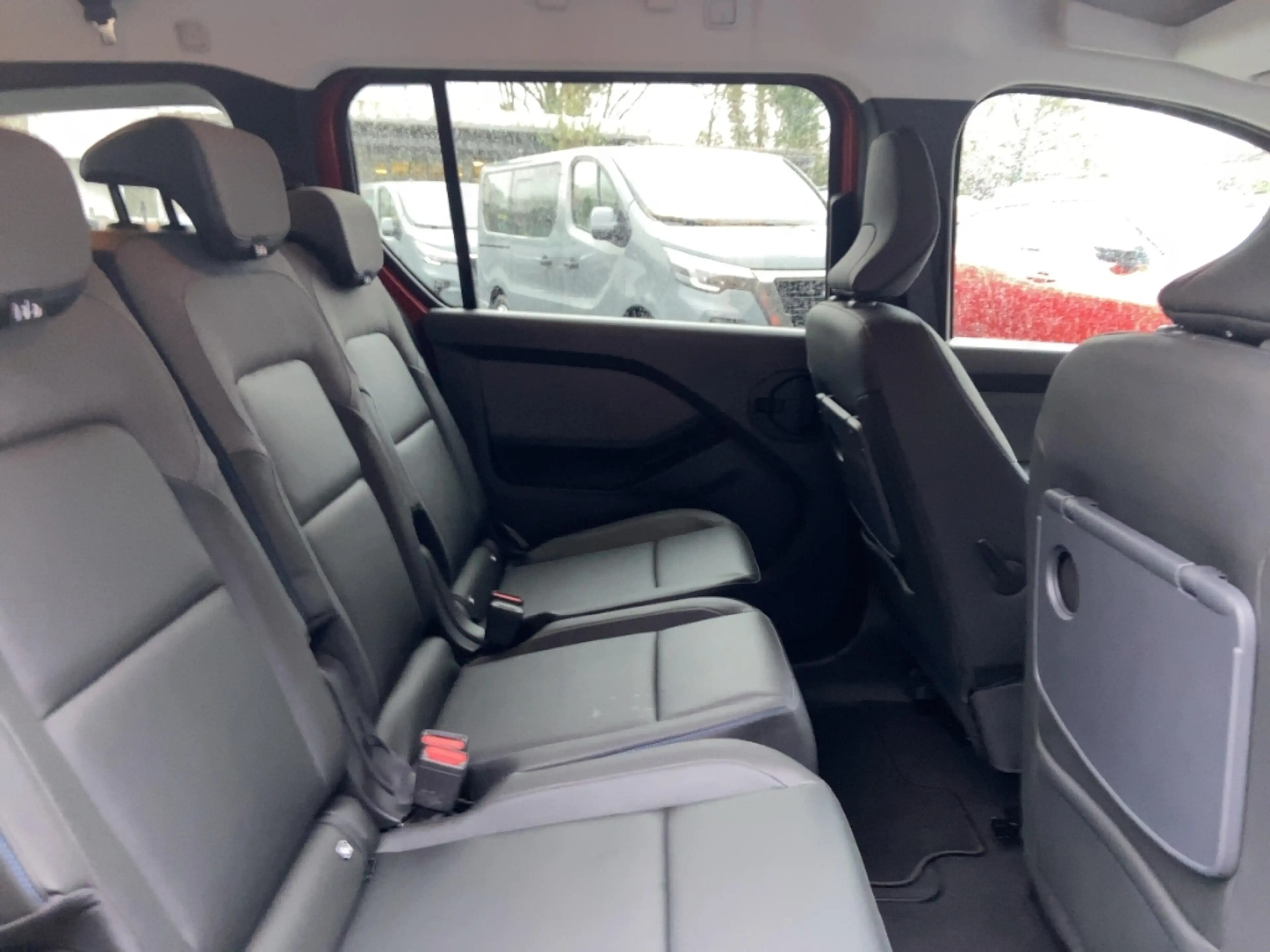 Nissan Townstar TEKNA Kombi L2 130PS Automatik/7Sit/Carplay — photo 11