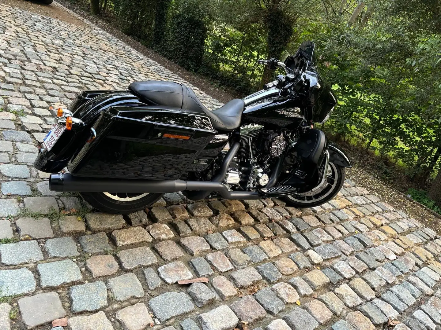 Harley-Davidson Street Glide Czarny - 2