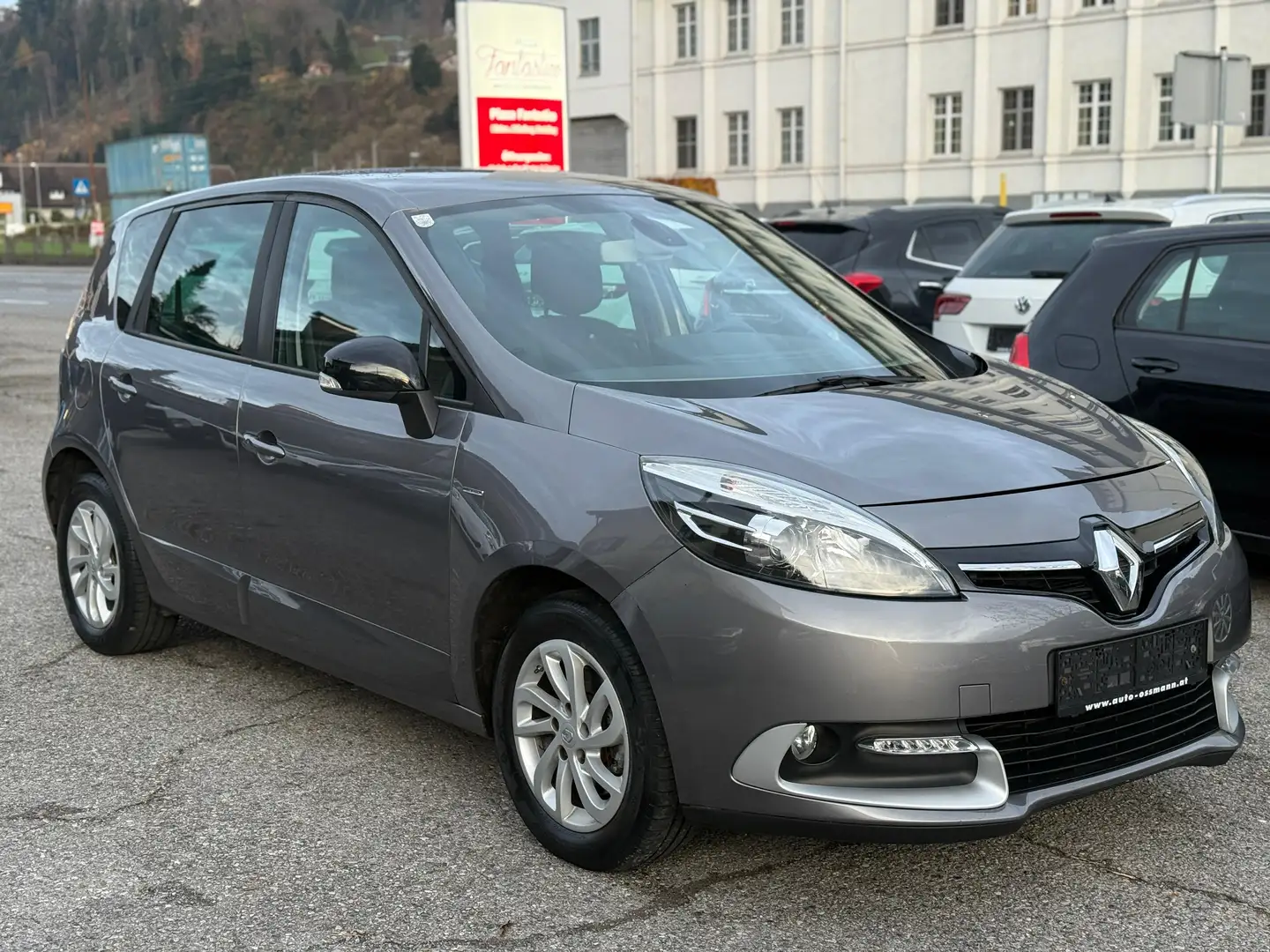 Renault Scenic Energy dCi 110 TÜV NEU Anhängerk.NAVI Grau - 1
