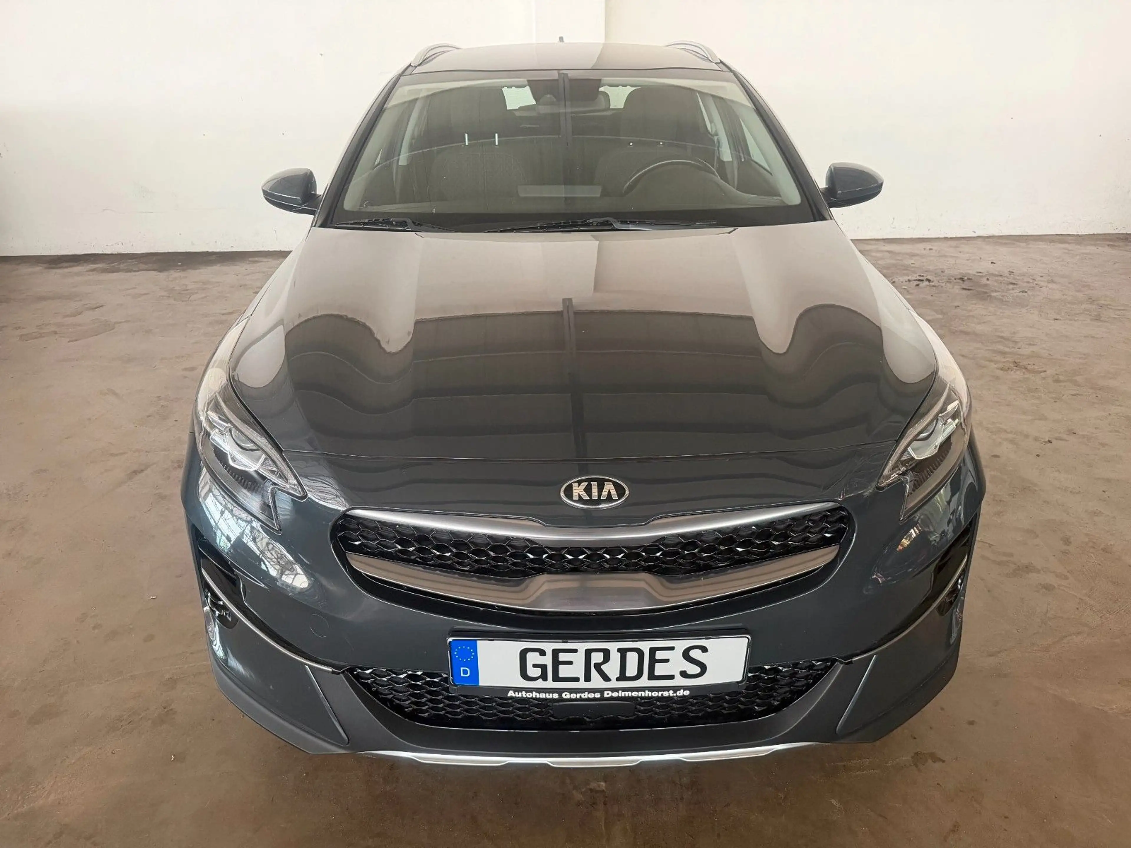 Kia XCeed — photo 4