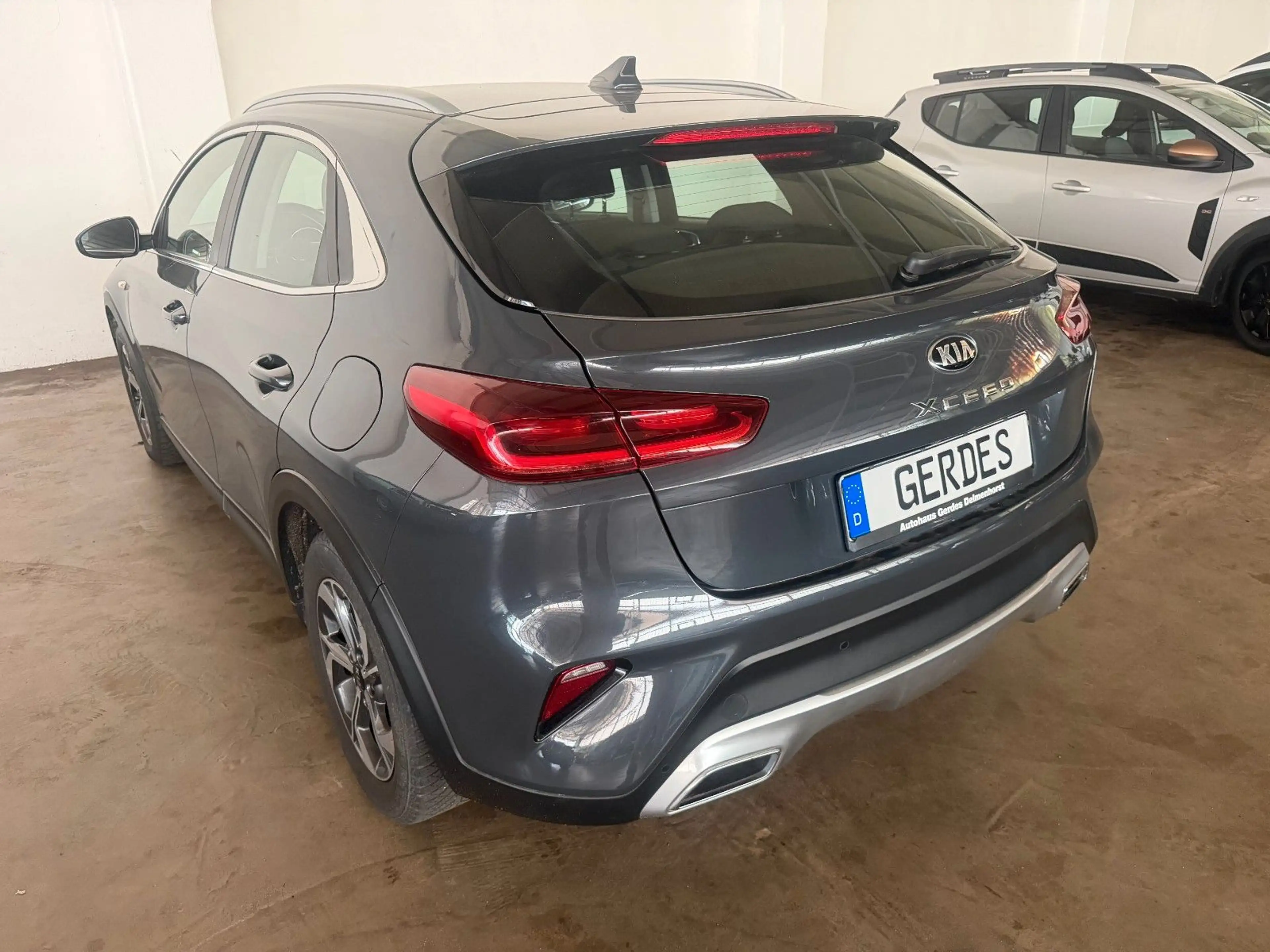 Kia XCeed — photo 10