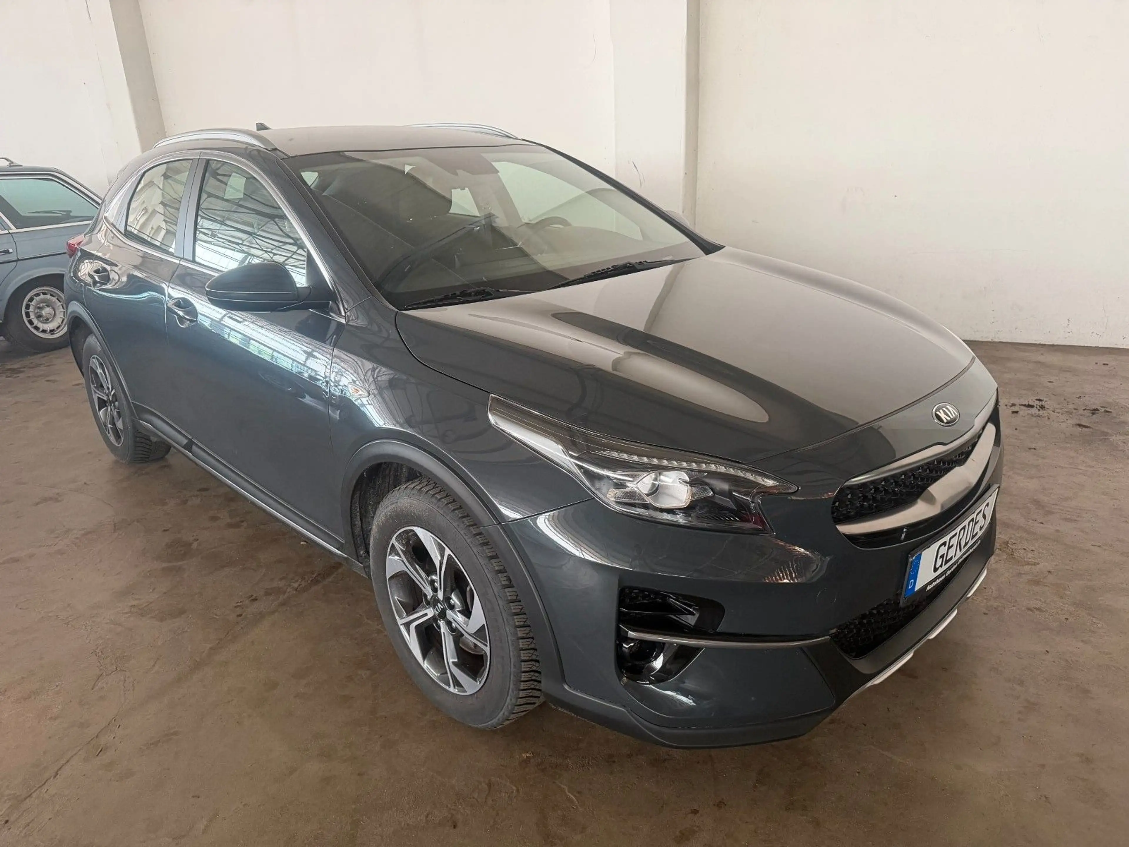 Kia XCeed — photo 7