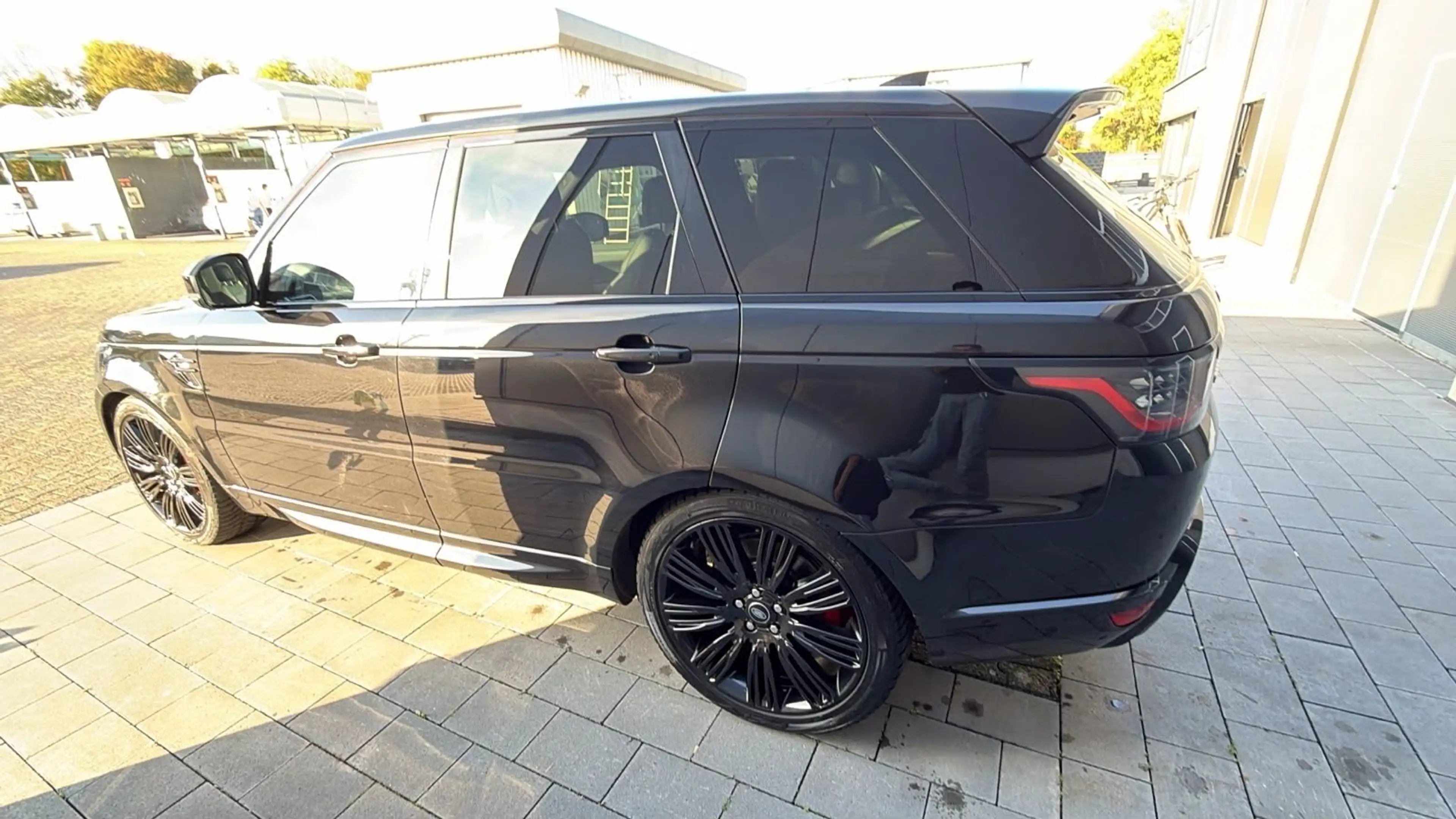Land Rover Range Rover Sport HSE Dynamic Stealth — photo 3