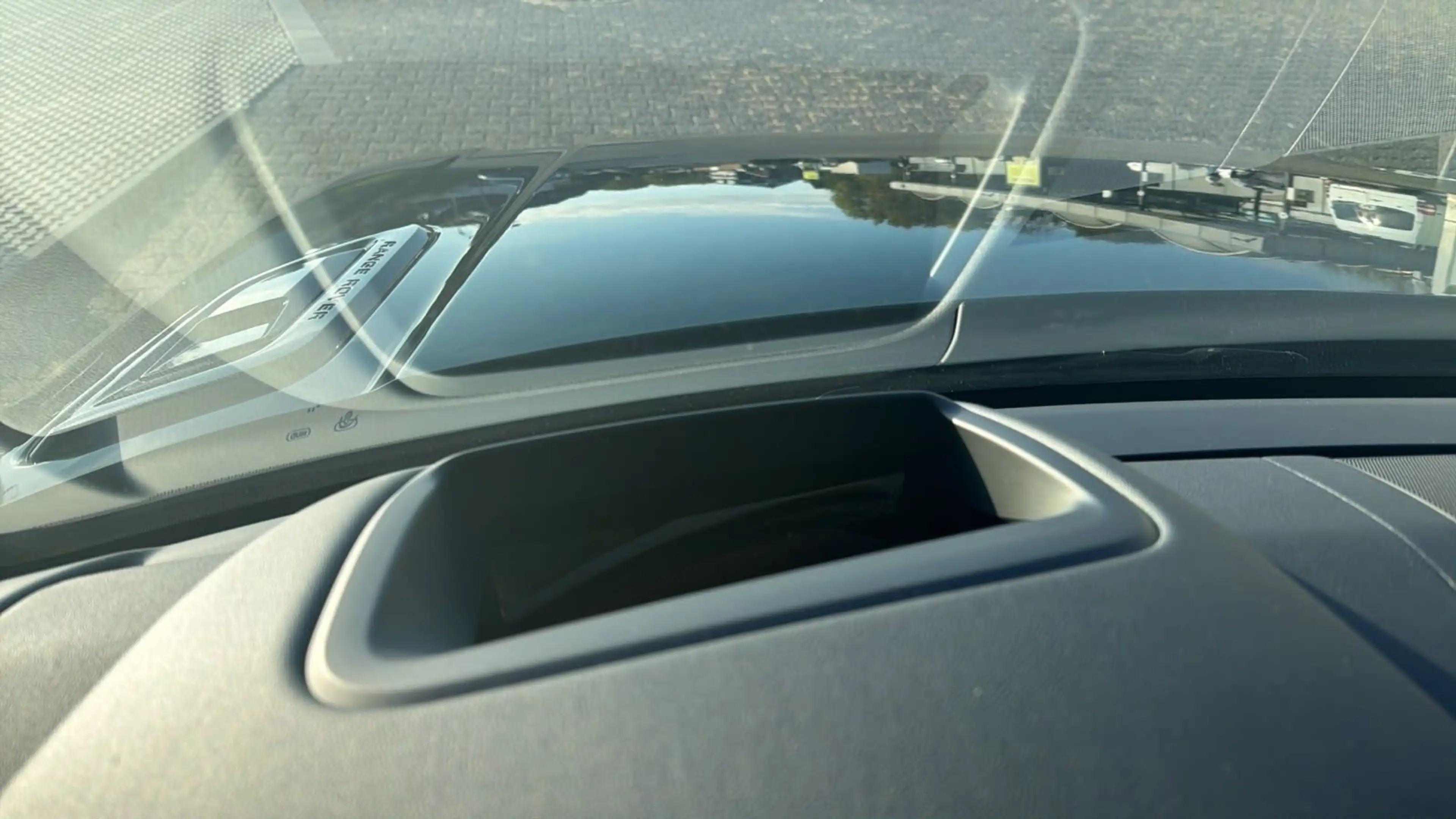 Land Rover Range Rover Sport HSE Dynamic Stealth — photo 13