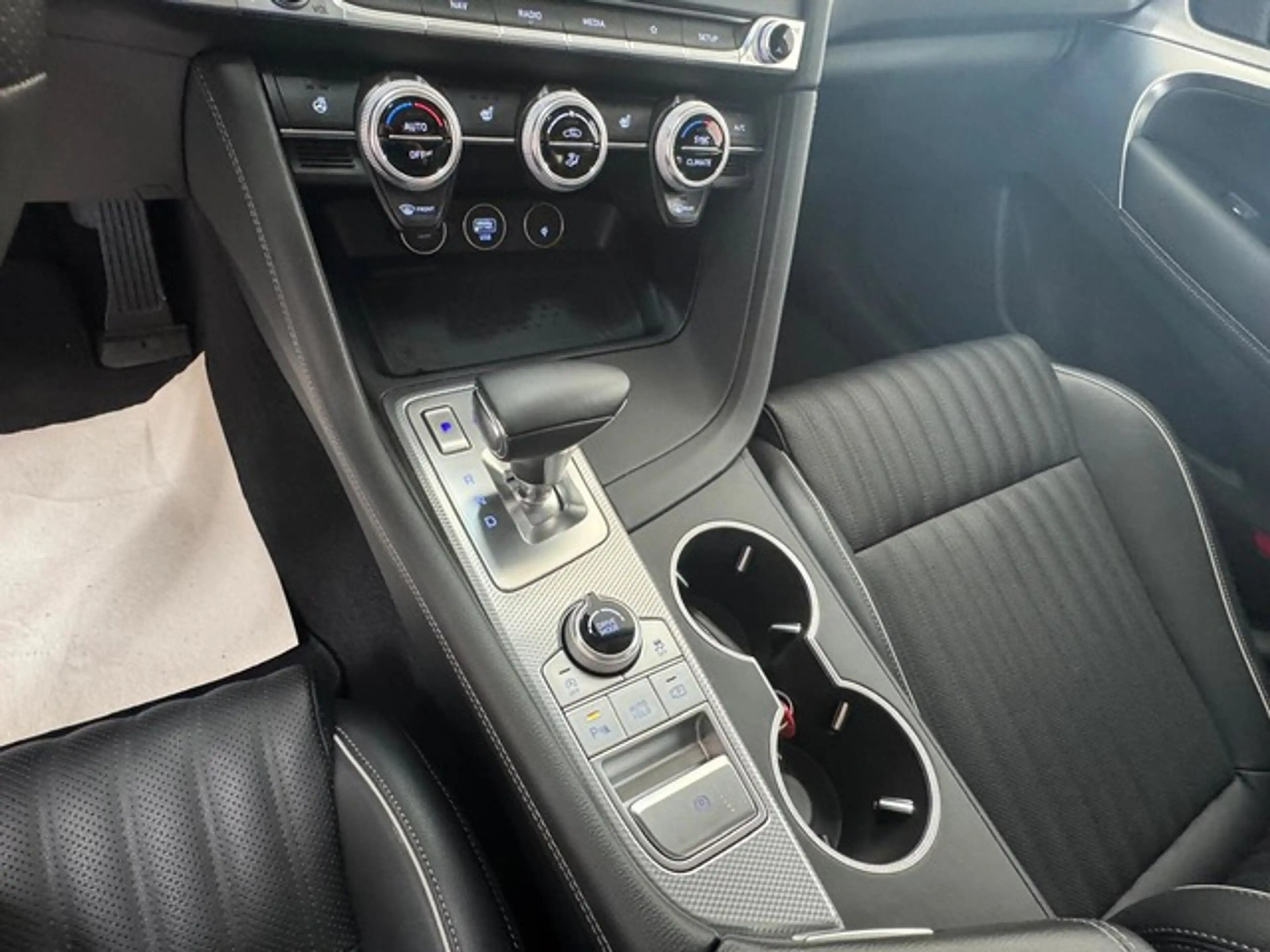 Genesis G70 AWD PANO LEDER SPUR TOTW KAMERA NETTO 29.000 — photo 11