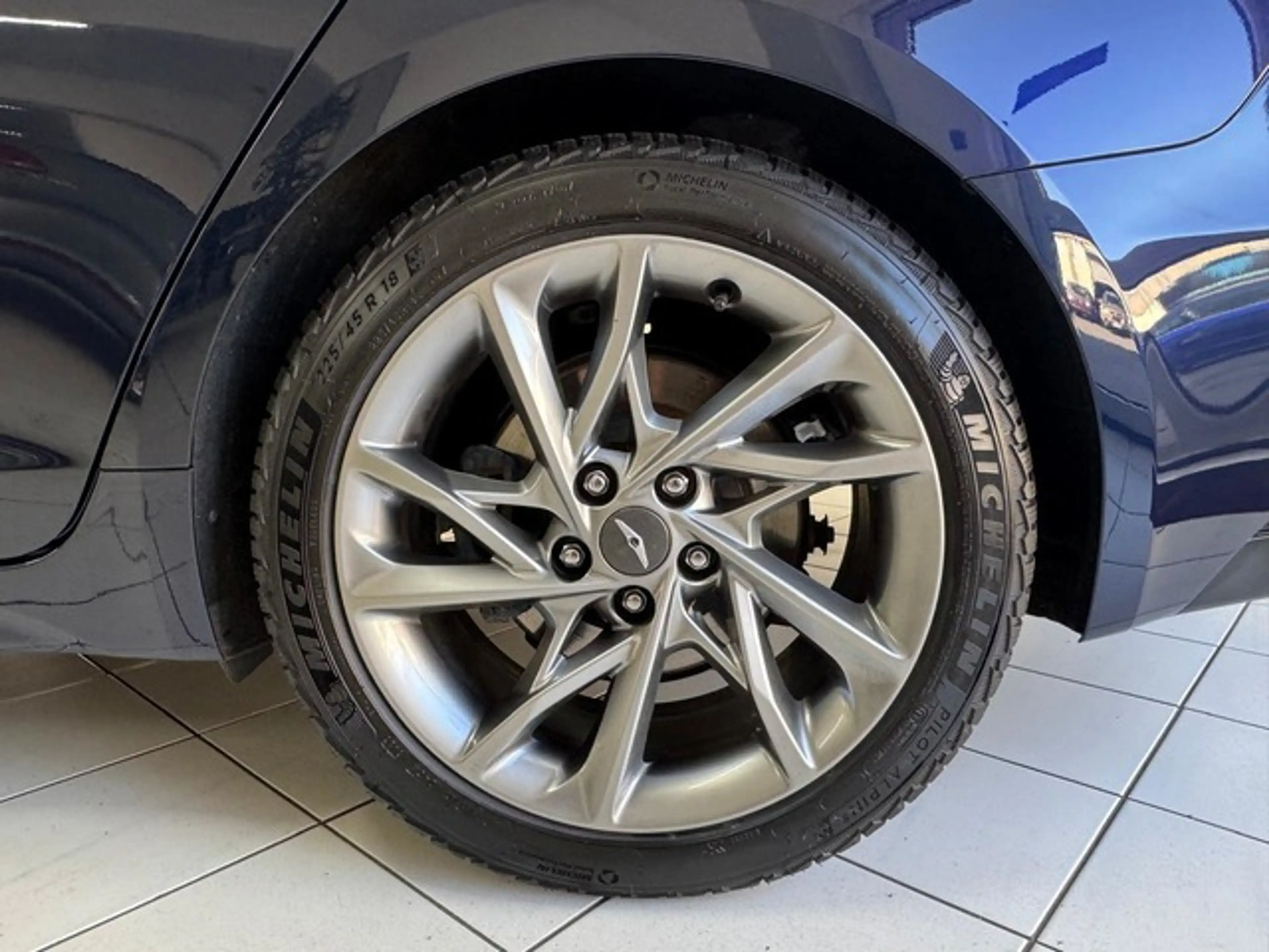 Genesis G70 AWD PANO LEDER SPUR TOTW KAMERA NETTO 29.000 — photo 5