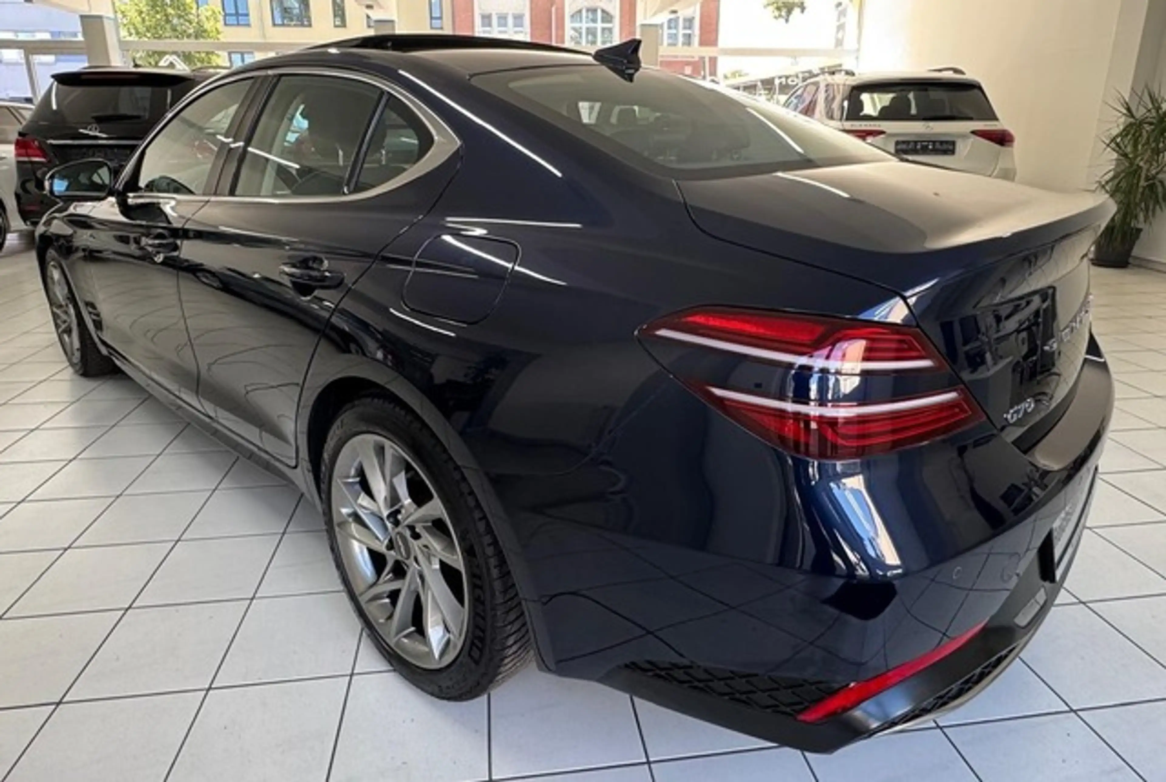 Genesis G70 AWD PANO LEDER SPUR TOTW KAMERA NETTO 29.000 — photo 4