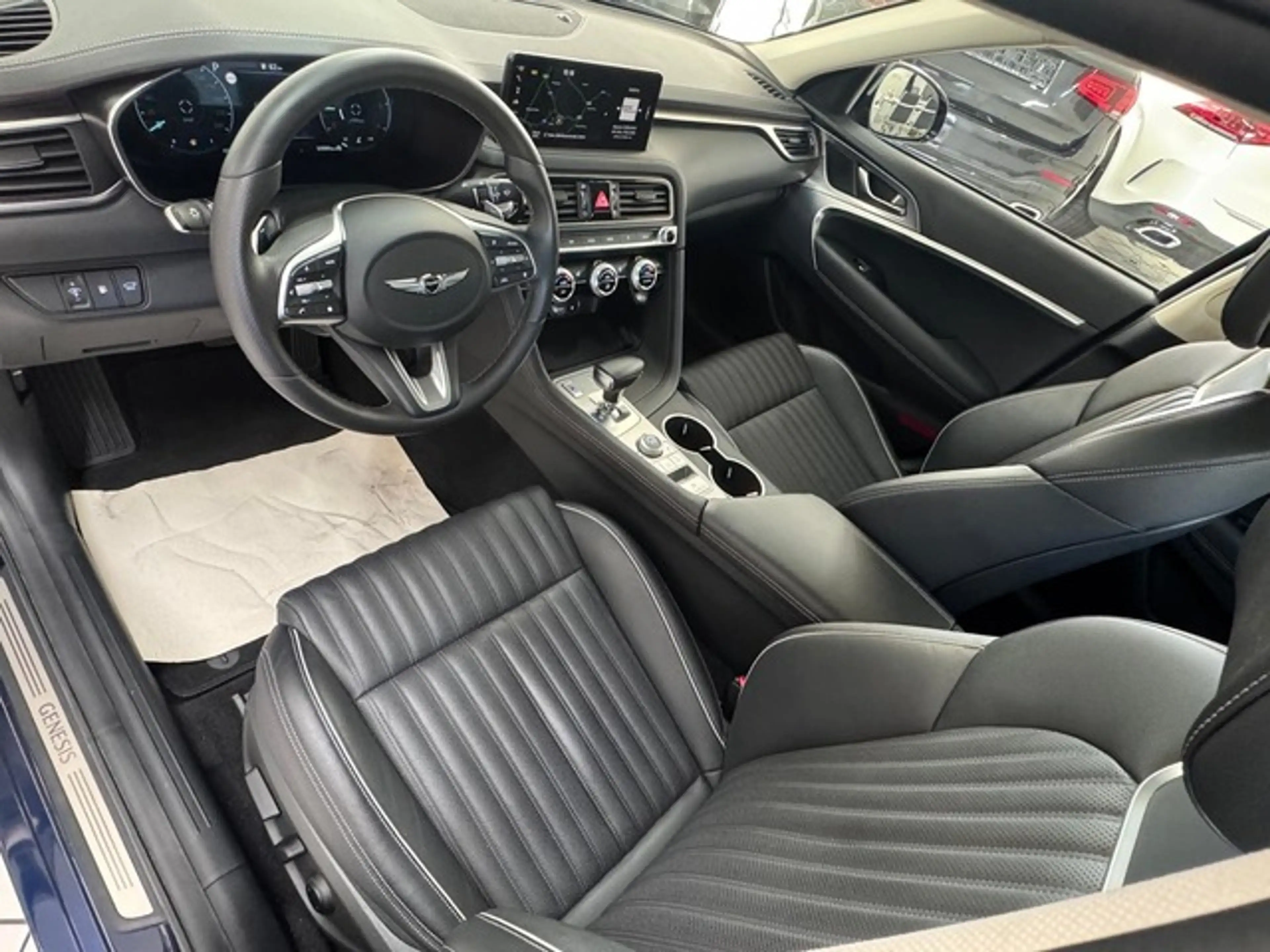 Genesis G70 AWD PANO LEDER SPUR TOTW KAMERA NETTO 29.000 — photo 9