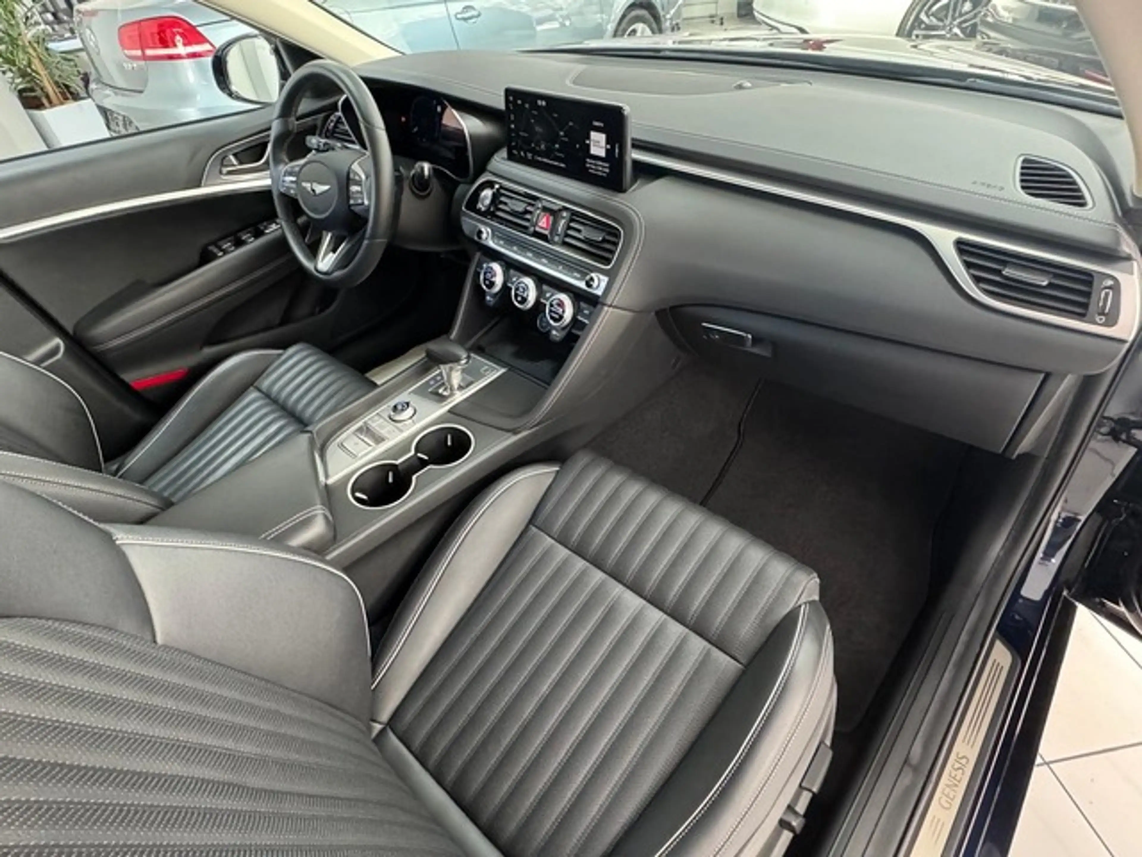 Genesis G70 AWD PANO LEDER SPUR TOTW KAMERA NETTO 29.000 — photo 14