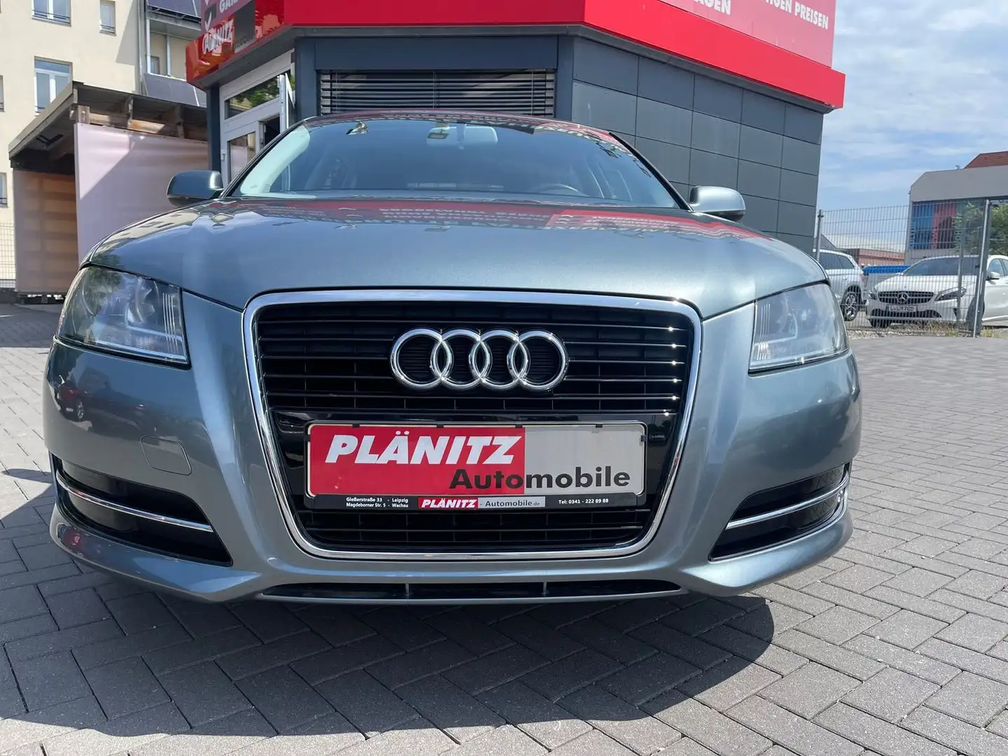 Audi A3 1.4 TFSI Attraction/komplettes Audi-Scheckheft! Gris - 2