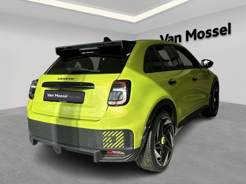 Abarth 600e 54kwh Scorpionissima — photo 4