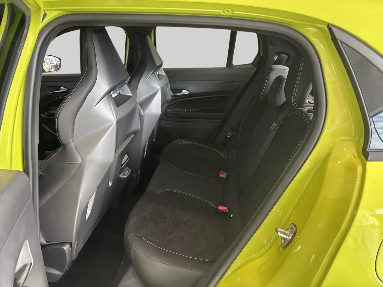 Abarth 600e 2026 — фото 14