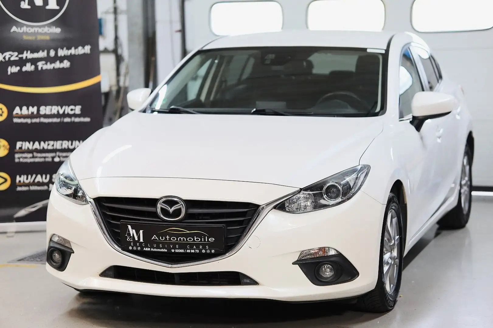 Mazda 3 *CENTER LINE*AUTOMATIK*PDC*NAVI*ALU* Weiß - 1