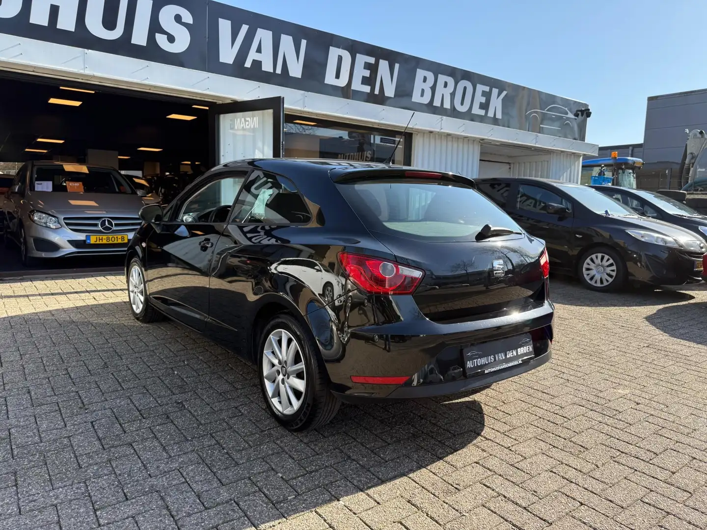 SEAT Ibiza SC 1.2 1e Eigenaar Airco Climate Ctr Stoelverw Ele Zwart - 2